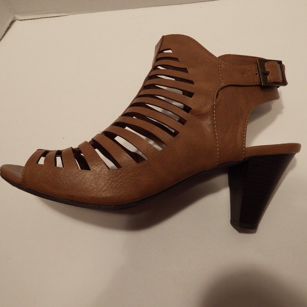 Madeline Wellington Shoes Size 9.5M - Picture 2 of 9